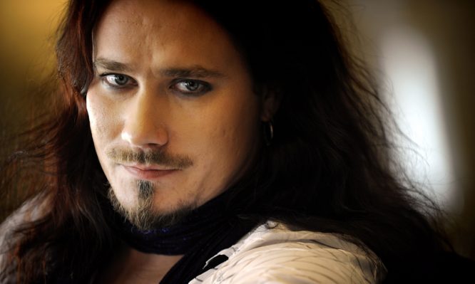 tuomasholopainen