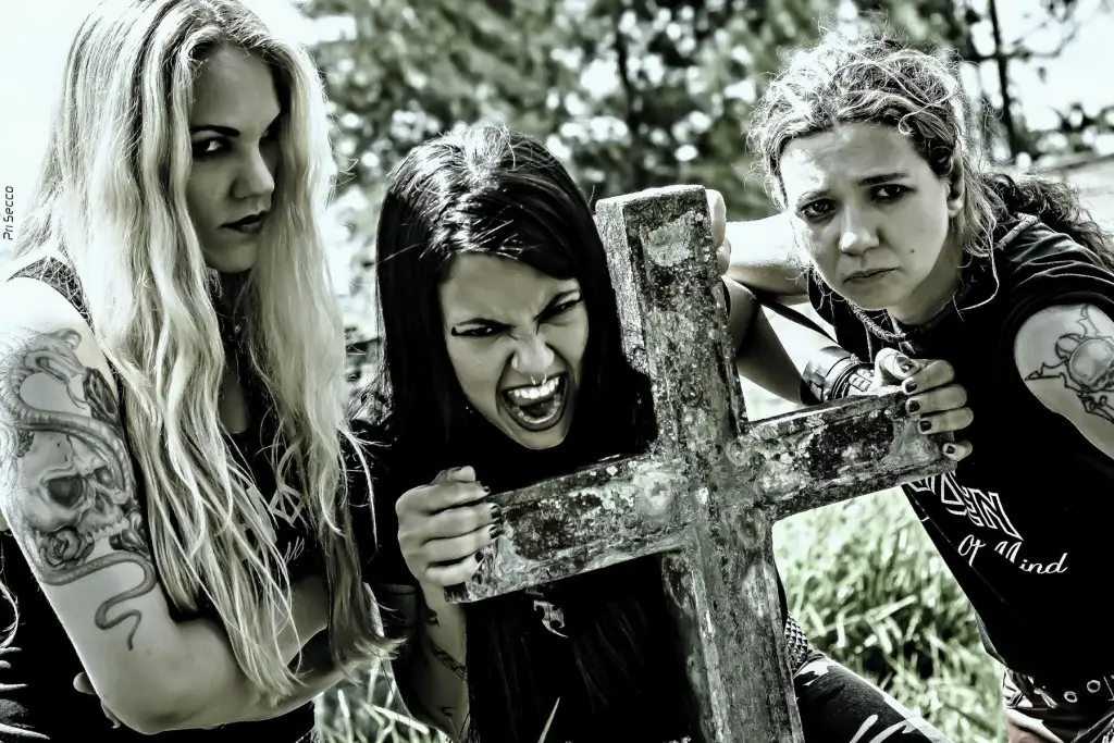 nervosa band