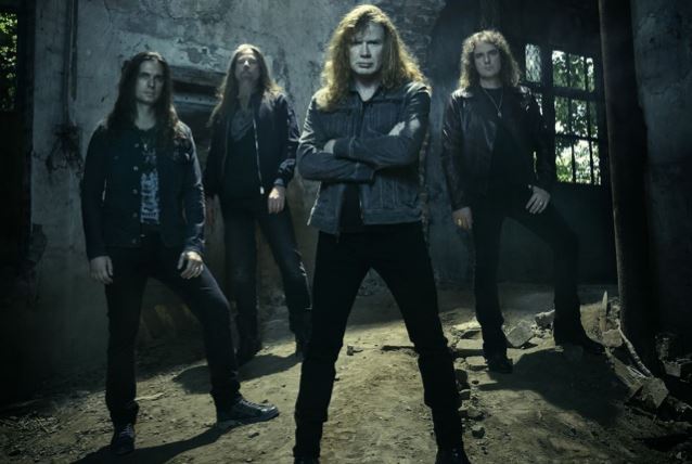 MEGADETH’s ‘Dystopia’ Debuts At No. 3 On U.S. Chart