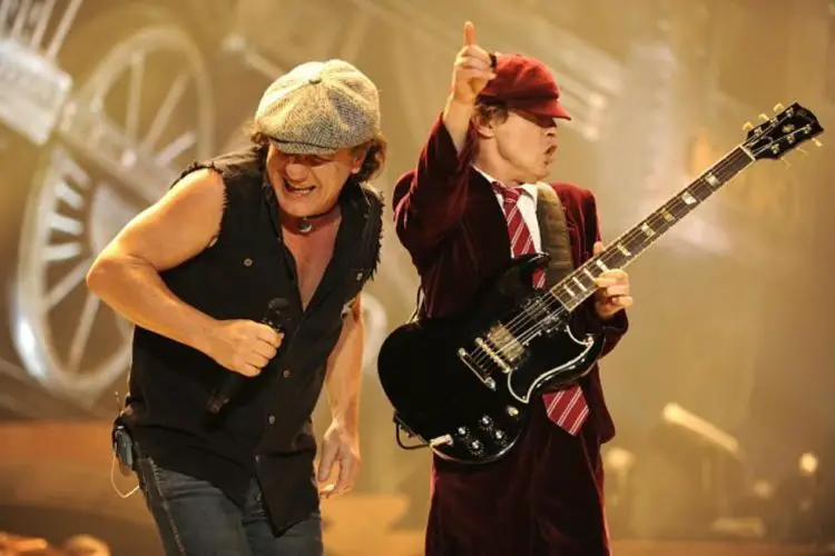 Brian Johnson Angus Young