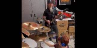Scott Ian plays Korn With Song