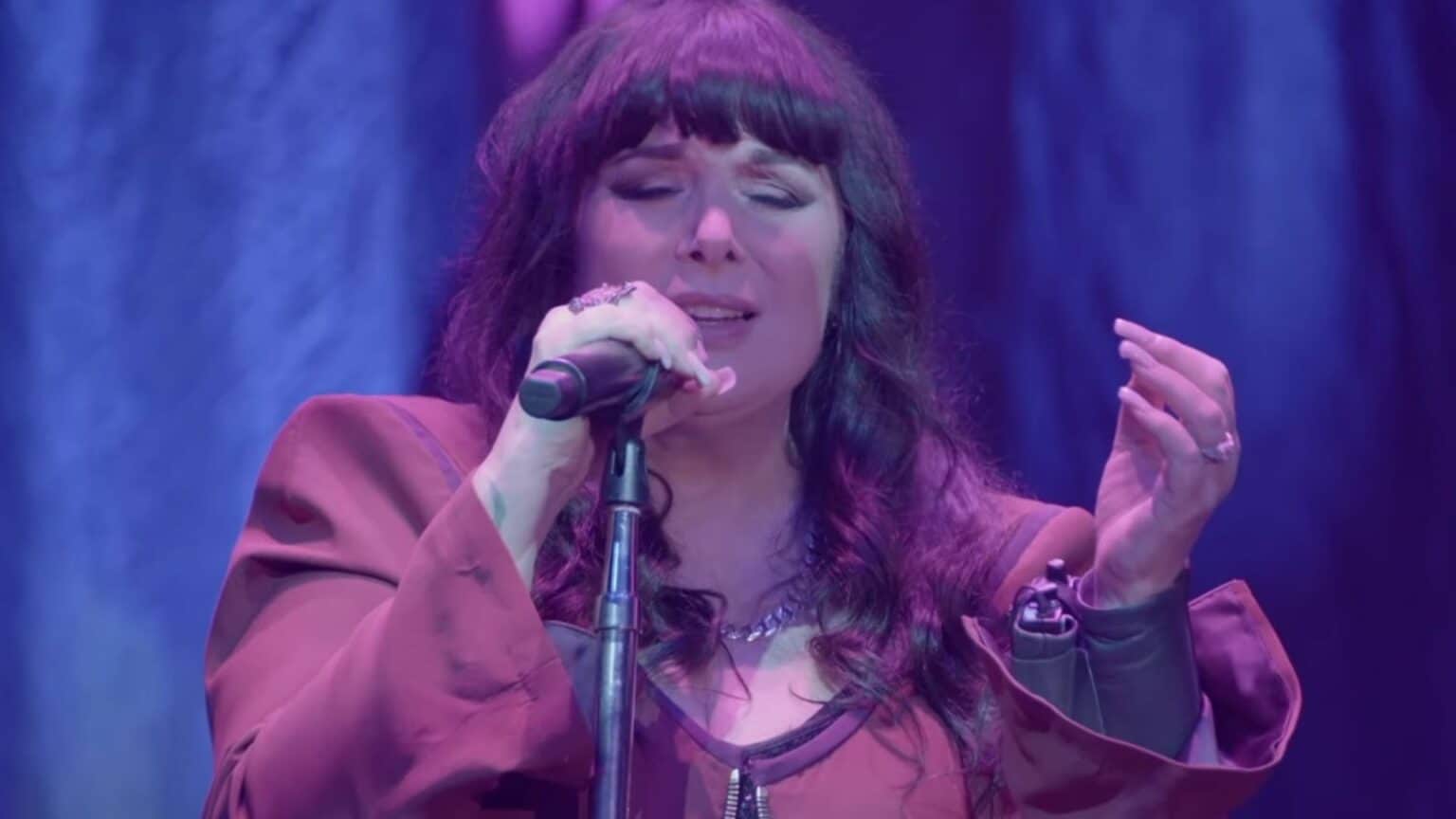 ANN WILSON Reveals Cancer Diagnosis, Delays HEART Tour(02)