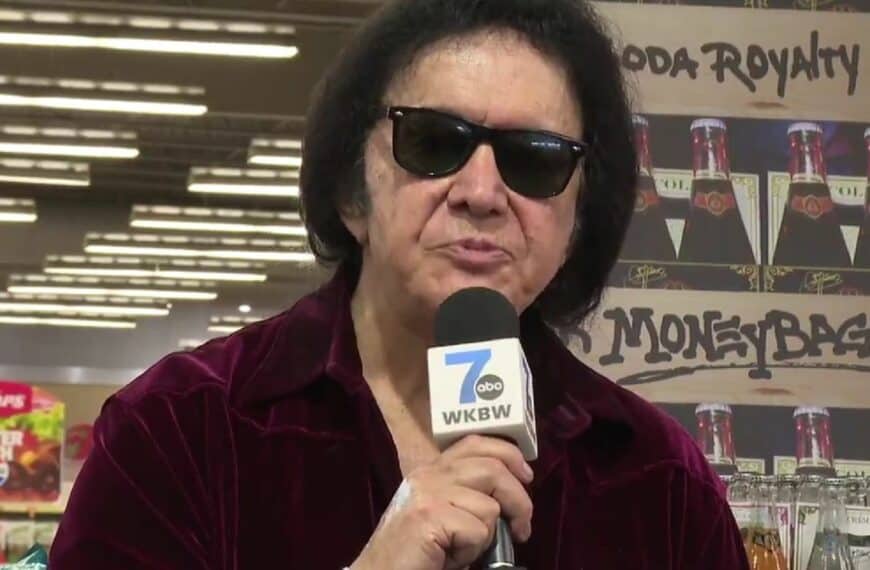 Gene Simmons At Tops