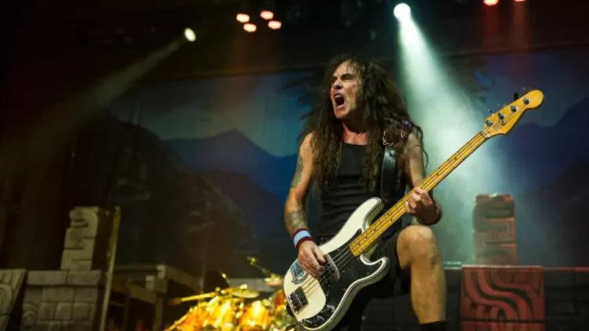 Steve Harris Live