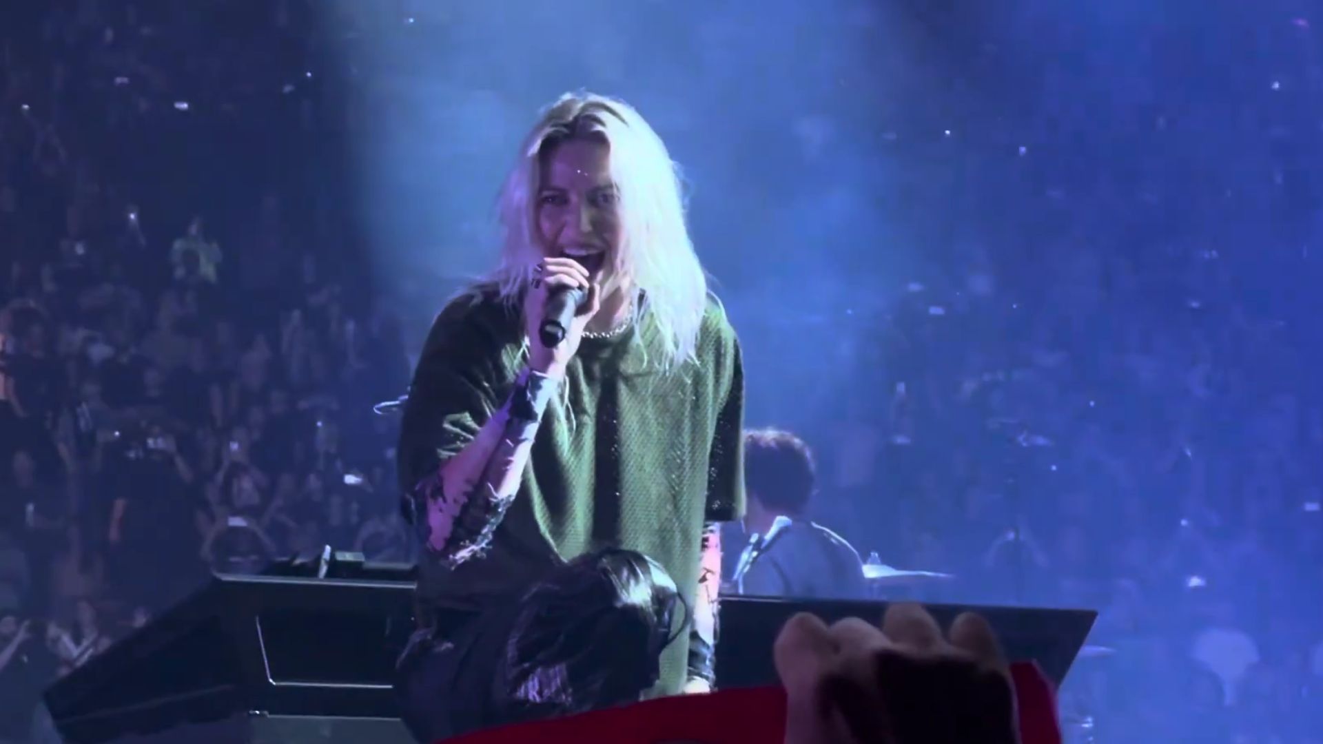 LINKIN PARK Performs First FullLength Concert With New Lineup (Video)