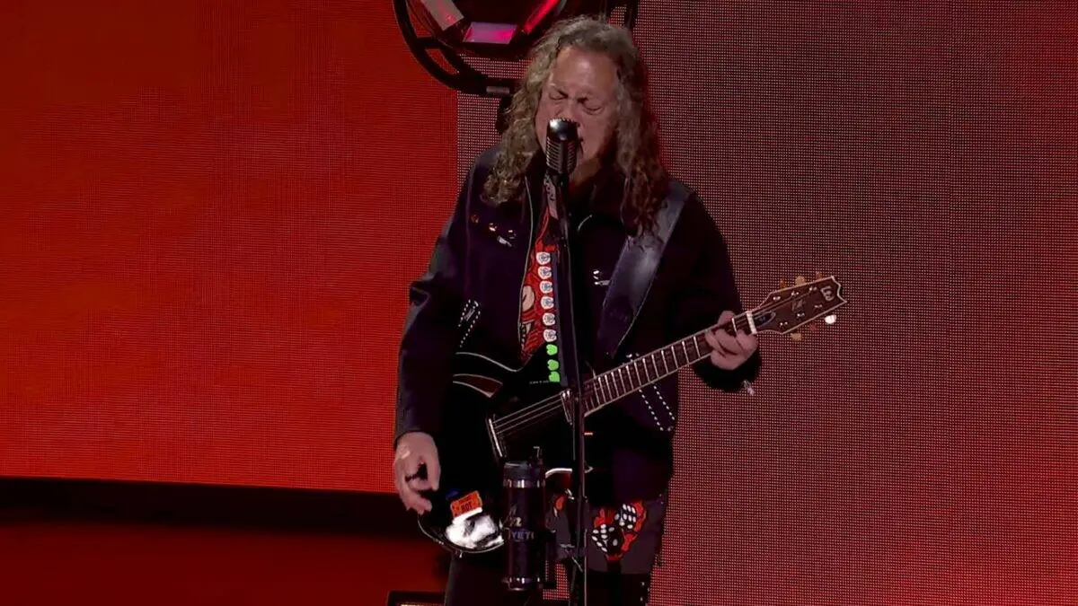 Kirk Hammett Metallica Helping Hands 2024