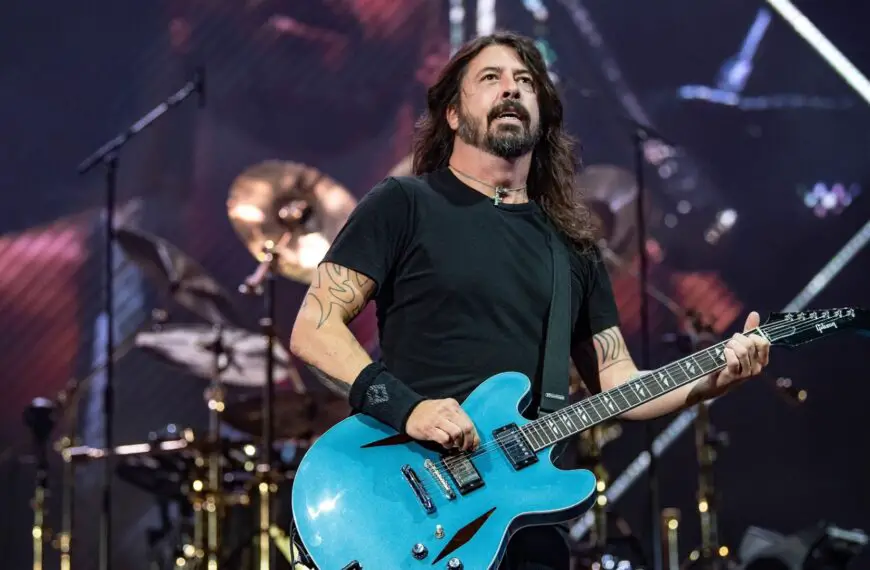 Dave Grohl Live In New York With Foo Fighters