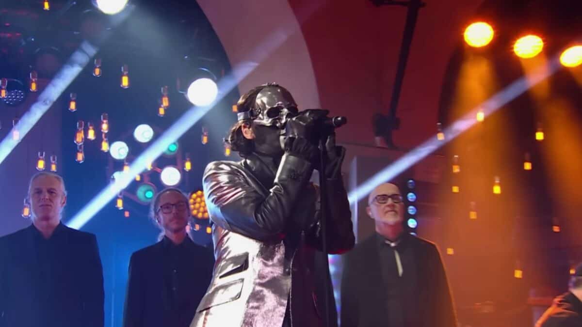 GHOST And OPETH's FREDRIK ÅKESSON Cover QUEEN's 'Bohemian Rhapsody' At The Polar  Music Prize Ceremony (Video)