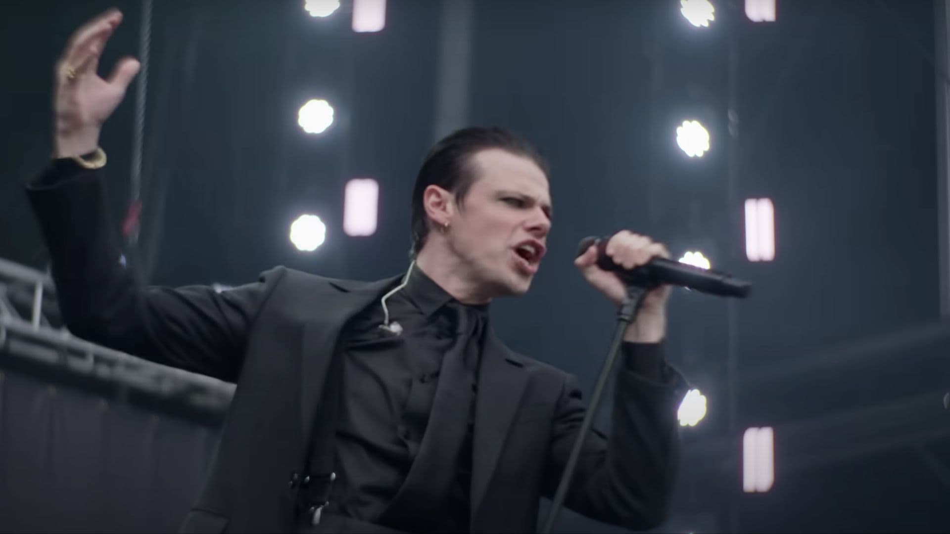 YUNGBLUD Vows To Perform BLACK SABBATH’s 'Changes' 'Every Night For The
